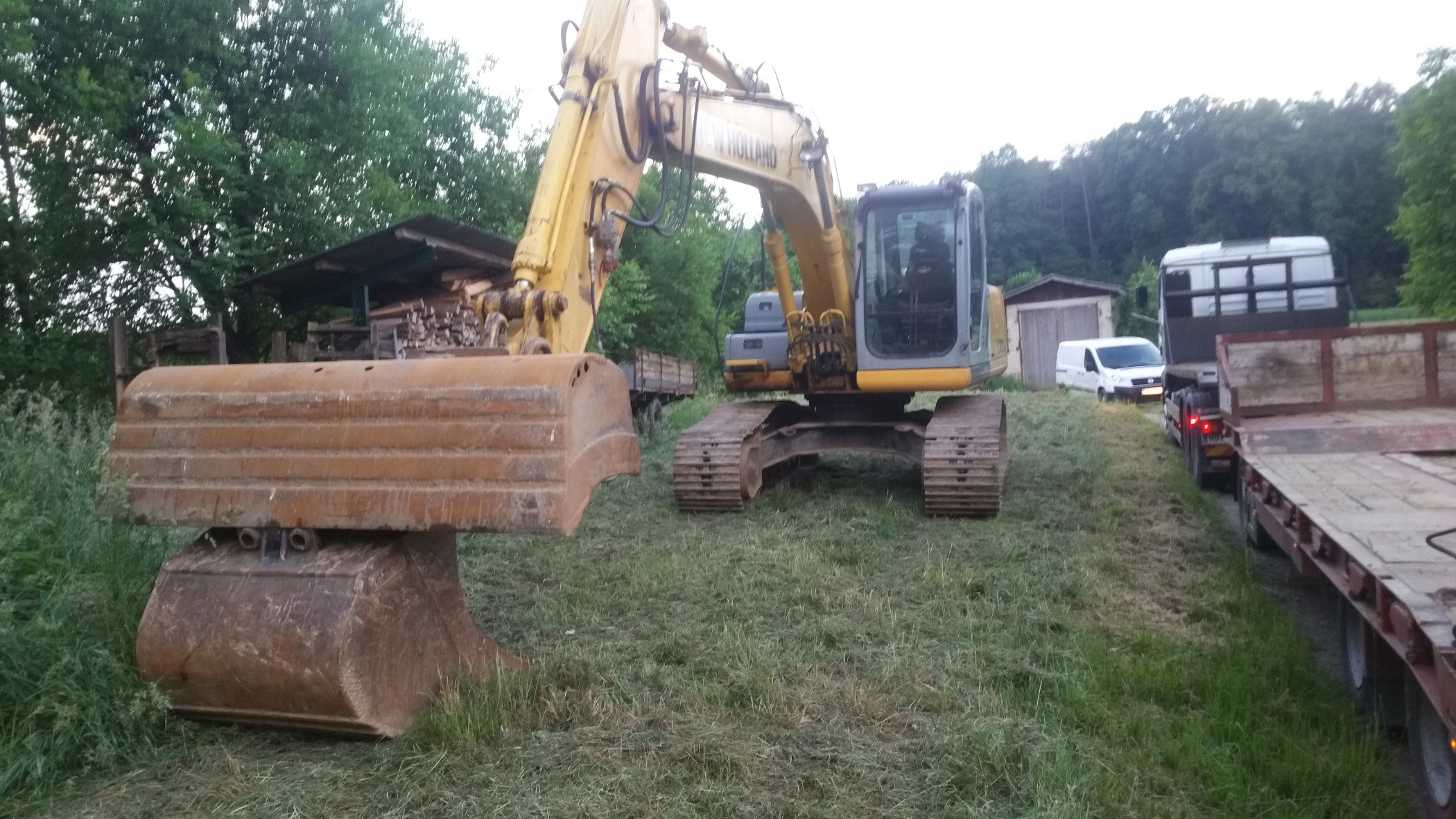 Bagger in diversen Größen von Bernhard Gletthofer